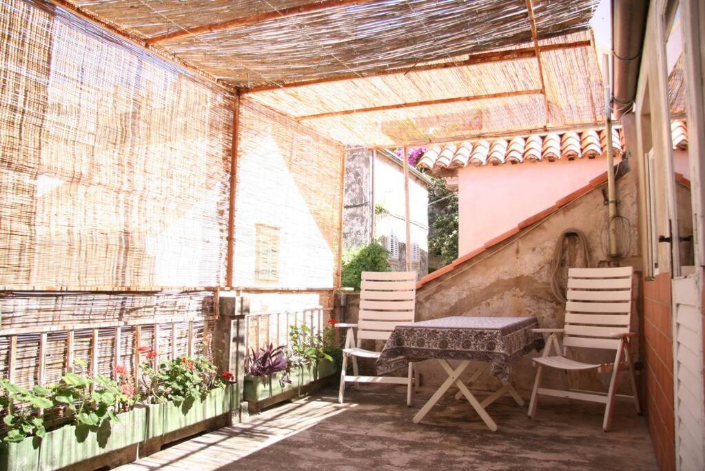 1-Bdrm With Terrace In The Old Town Apartment Dubrovnik Exterior foto